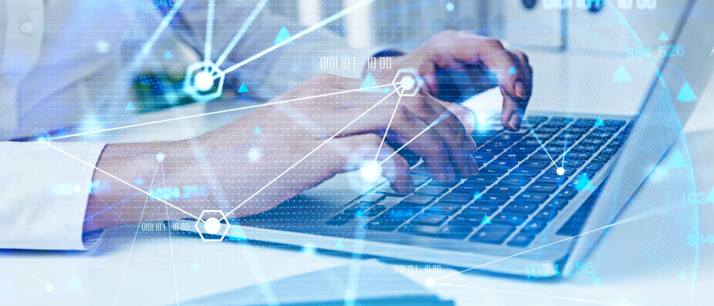 Laptop - Schufa-Daten und Restschuldbefreiung